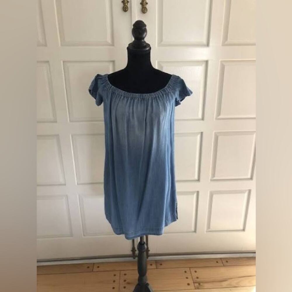 Cloth & Stone Medium Off The Shoulder Dress, Preloved in Great Condition!